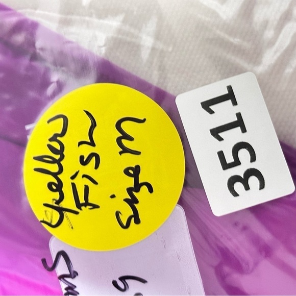 Robin Piccone size M Vibrant fuchsia Bikini Bottom Knotted Front Cheeky 3511 YF - Picture 9 of 9